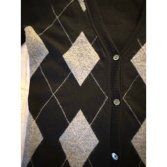 Vintage Women’s Lacoste 100% Pure Wool, Black & Grey, Argyle Cardigan
36 / XS - Picture 4 of 5